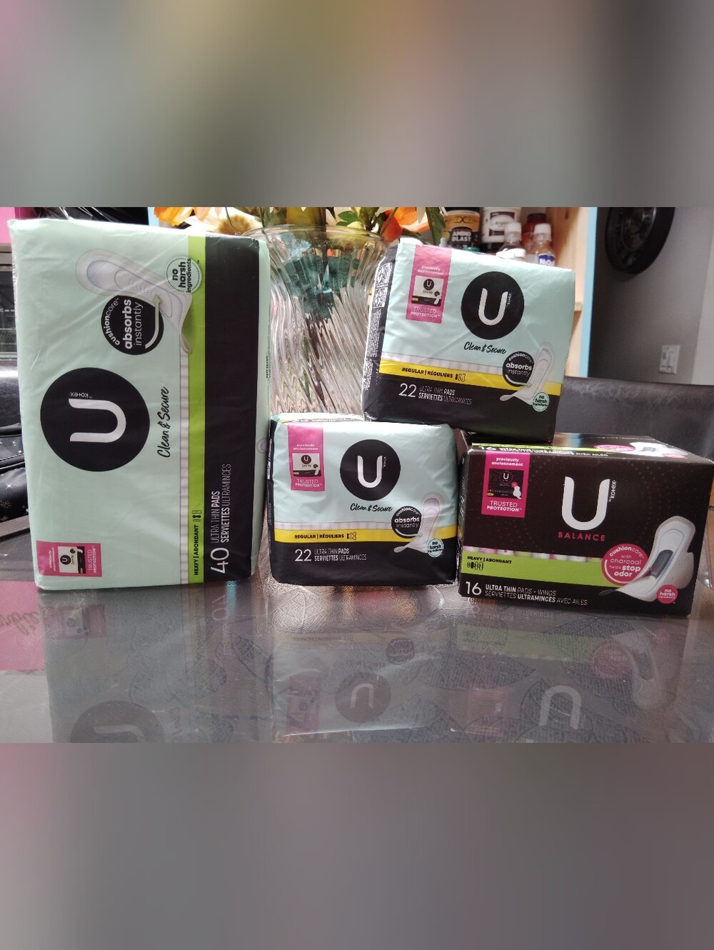 U by Kotex Light Green Feminine Pads - Multi-Pack (4) = 100 Pads
